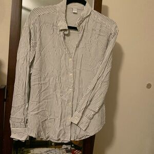 Old Navy Women's Gray Striped Button Down Shirt